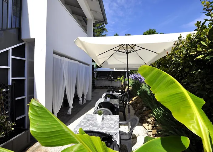 Gan Eden Nature House