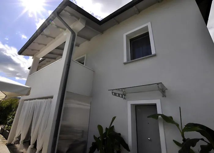 Gan Eden Nature House *