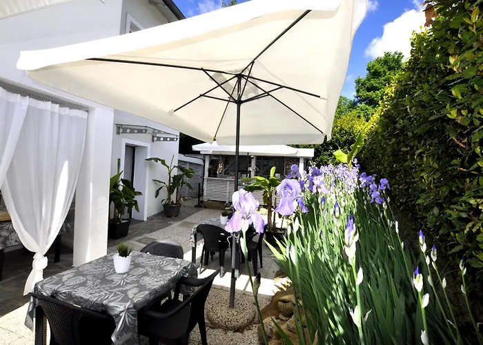بيت للعطل Gan Eden Nature House *