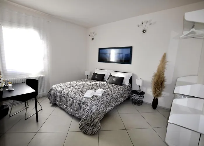 Gan Eden Nature House