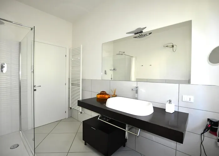 Gan Eden Nature House